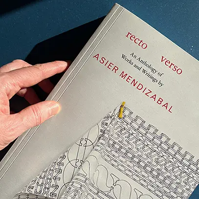 asier-mendizabalen-recto-verso-an-anthology-of-works-and-writing-argitalpenaren-aurkezpena-artium-museoan