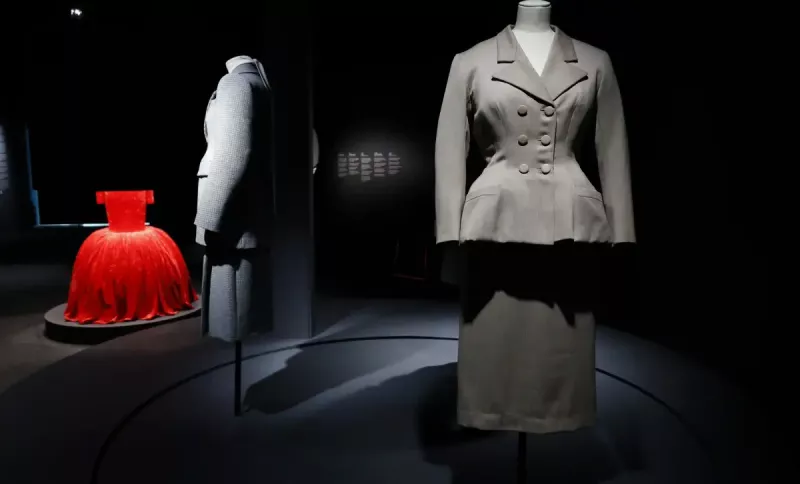 cristobaldik-balenciagara