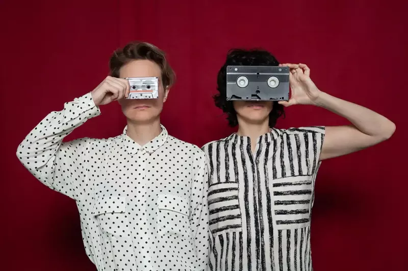 tabakalerak-argia-eta-soinua-uztartzen-dituen-erresonantzia-instalazioarekin-itxiko-du-10-urteurrenaren-ospakizuna