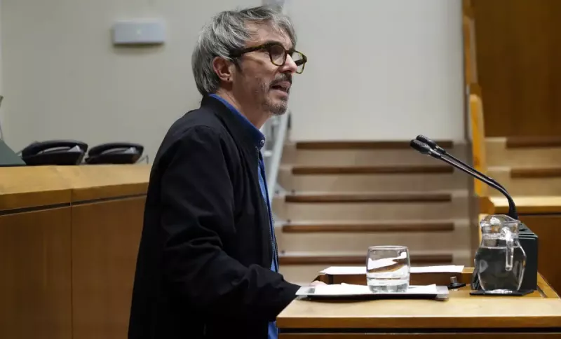 euskal-sortzaileen-egonkortasuna-legez-bermatzea-baztertu-du-eusko-legebiltzarrak