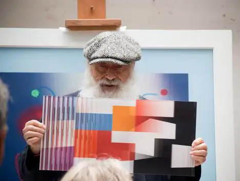 yaacov-agam-arte-zinetikoaren-figura-handia-hil-da